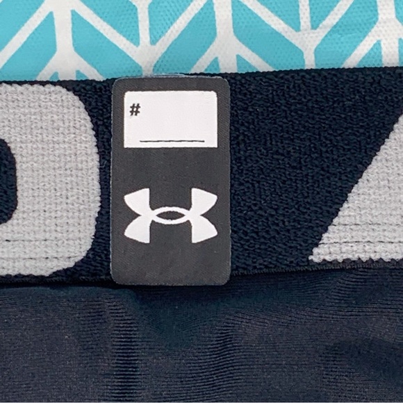 Under Armour NWT Boys' Black HeatGear Armour 3/4 Leggings, Large - Picture 7 of 16